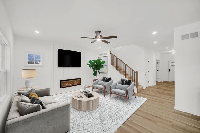 716 Verdano Terrace, Crown Point, IN 46307