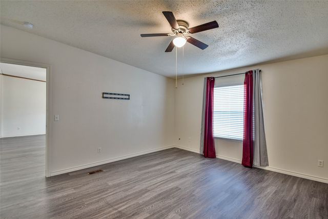 5420 Water View Drive, Granbury, TX 76048