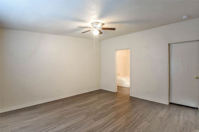 5420 Water View Drive, Granbury, TX 76048
