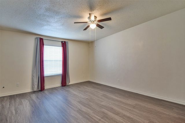 5420 Water View Drive, Granbury, TX 76048