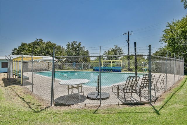 5420 Water View Drive, Granbury, TX 76048