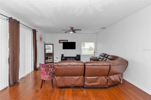 219 STRATHMORE CIRCLE, Kissimmee, FL 34744