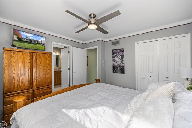 11908 Tahiti Drive, Sterling Heights, MI 48312