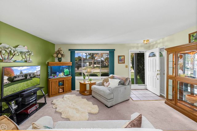 11908 Tahiti Drive, Sterling Heights, MI 48312