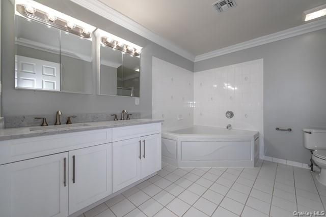 128 Village Green Drive 128, Port Jefferson Station, NY 11776