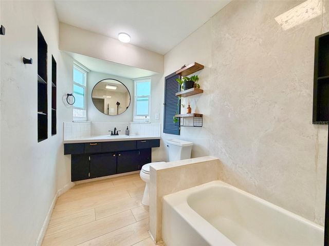 3300 58TH STREET N, St Petersburg, FL 33710