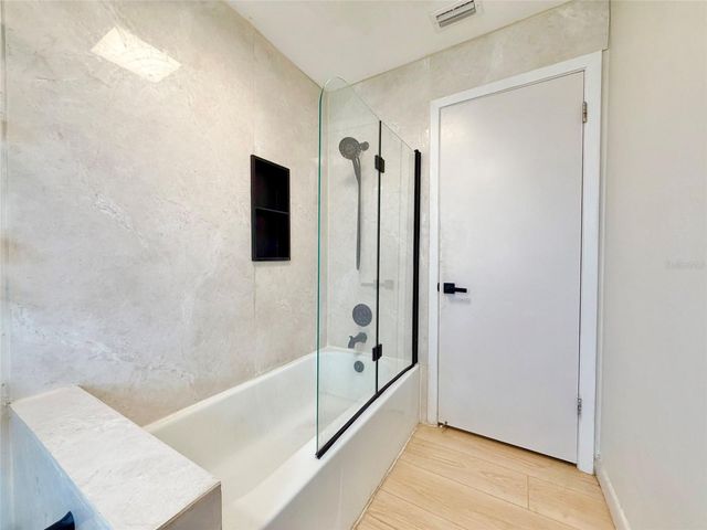3300 58TH STREET N, St Petersburg, FL 33710
