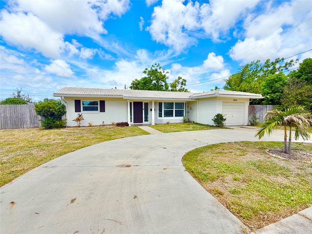 3300 58TH STREET N, St Petersburg, FL 33710
