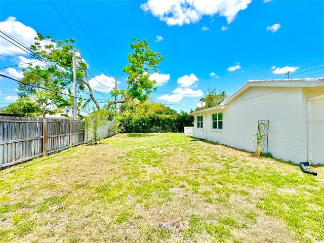 3300 58TH STREET N, St Petersburg, FL 33710