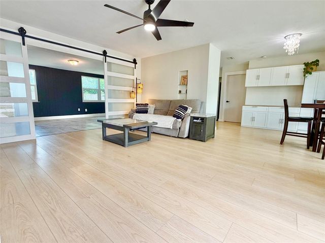 3300 58TH STREET N, St Petersburg, FL 33710