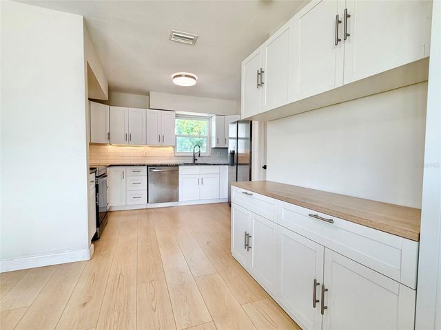 3300 58TH STREET N, St Petersburg, FL 33710