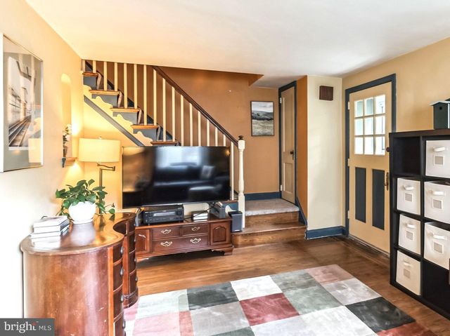 99 RUNNYMEDE AVE, Jenkintown, PA 19046