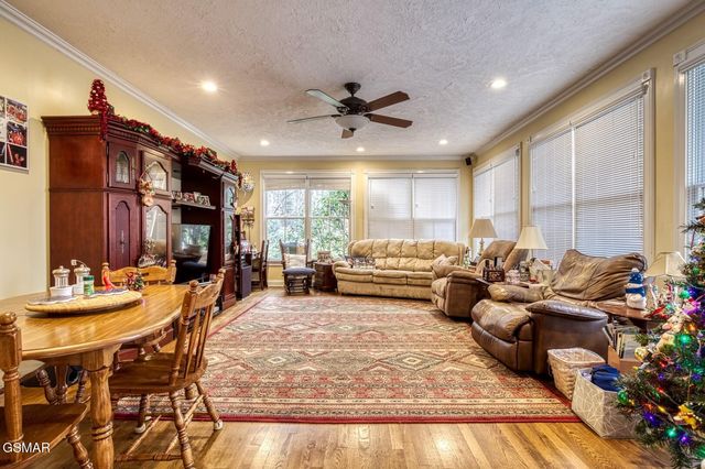 5227 Beverly Oaks Drive, Knoxville, TN 37918