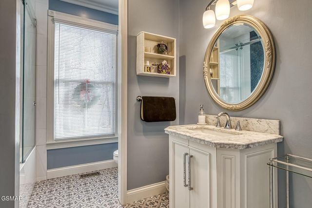 5227 Beverly Oaks Drive, Knoxville, TN 37918