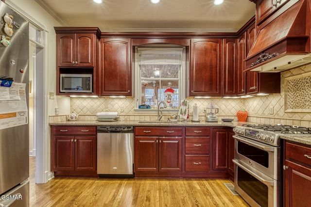 5227 Beverly Oaks Drive, Knoxville, TN 37918