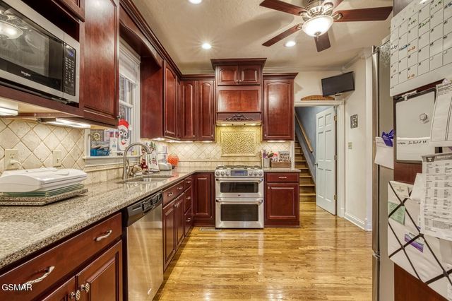 5227 Beverly Oaks Drive, Knoxville, TN 37918