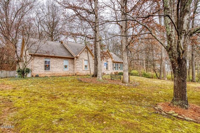 5227 Beverly Oaks Drive, Knoxville, TN 37918