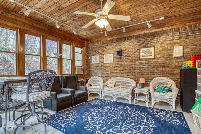 5227 Beverly Oaks Drive, Knoxville, TN 37918