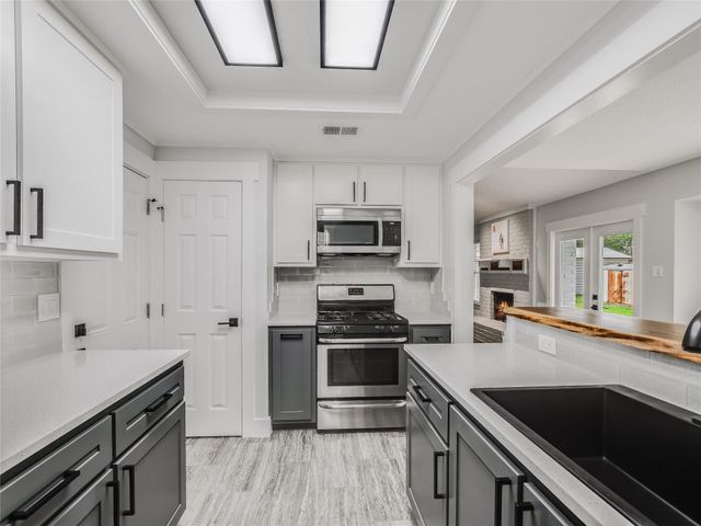 801 E Central DR, Georgetown, TX 78628