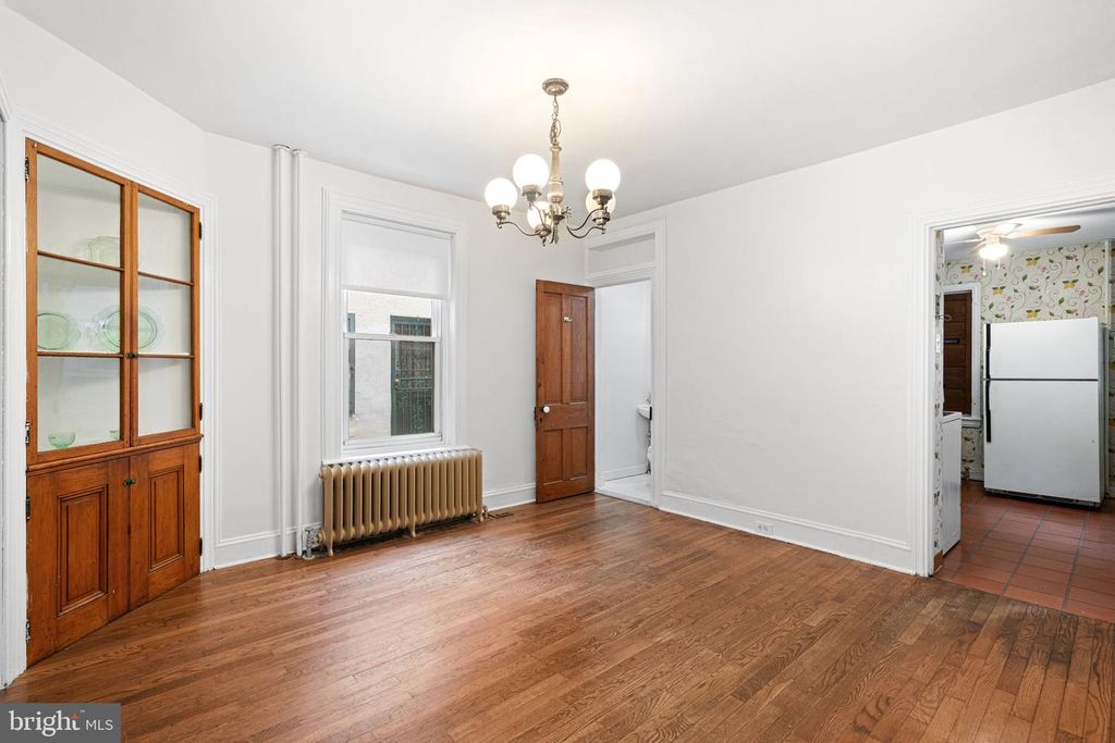 44 W QUEEN LN, Philadelphia, PA 19144
