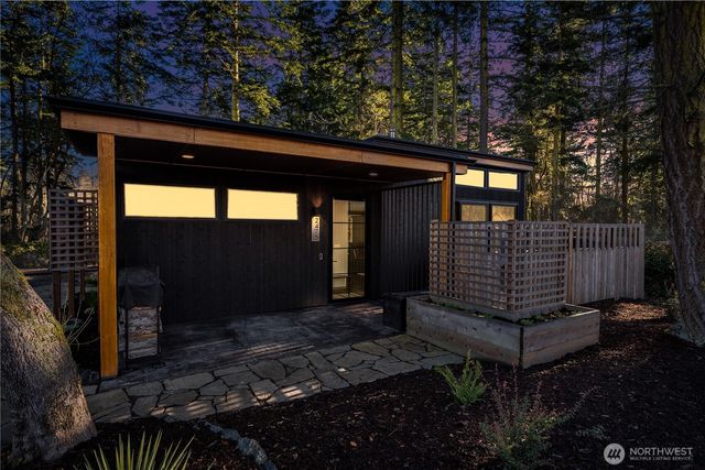 2475 15th Street, Port Townsend, WA 98368