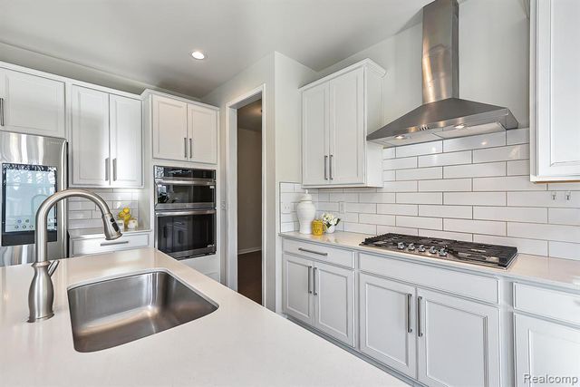 2839 Dillon Drive, Ann Arbor, MI 48105