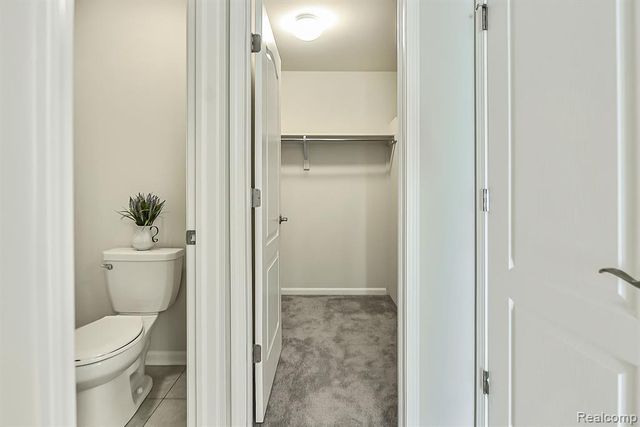 2839 Dillon Drive, Ann Arbor, MI 48105