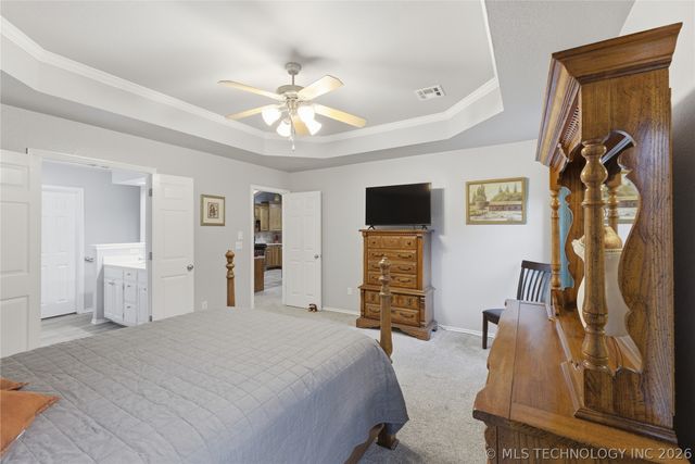 11248 S 274th East Avenue, Coweta, OK 74429