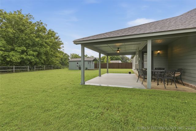 11248 S 274th East Avenue, Coweta, OK 74429