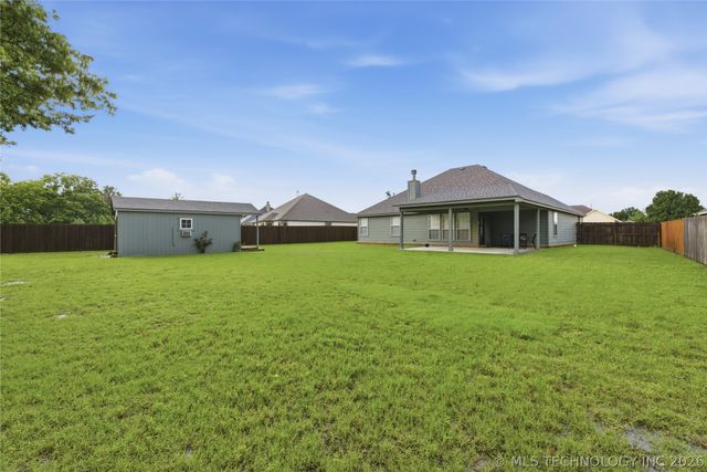 11248 S 274th East Avenue, Coweta, OK 74429