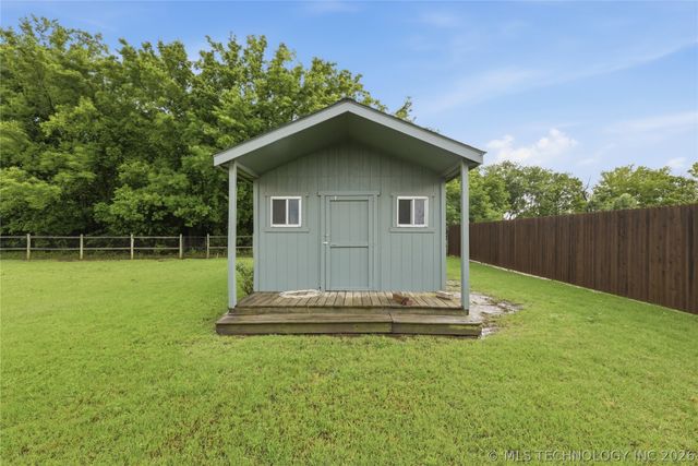 11248 S 274th East Avenue, Coweta, OK 74429