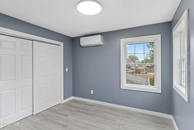 29 Marshall Avenue, Schenectady, NY 12304