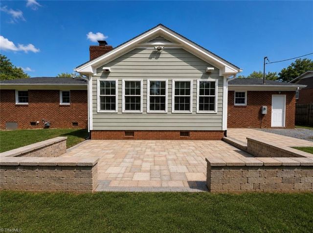 2115 Ledford Road, Greensboro, NC 27406