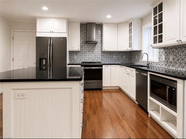 2115 Ledford Road, Greensboro, NC 27406