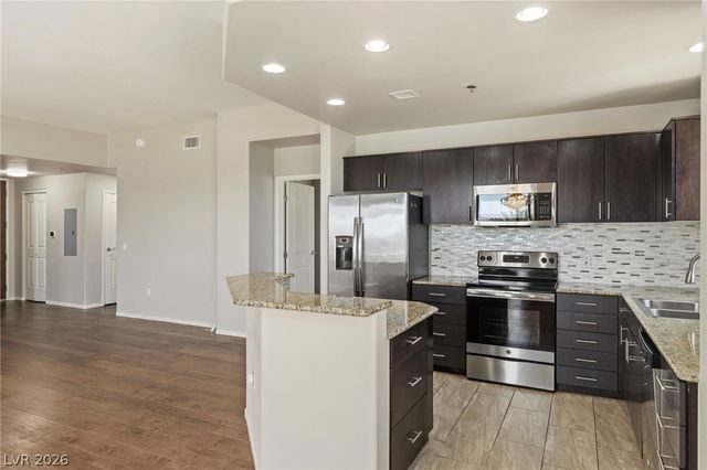 8255 Las Vegas Boulevard 321, Las Vegas, NV 89123