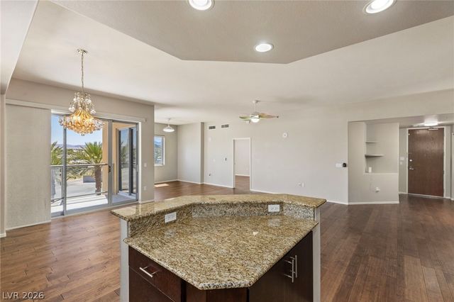 8255 Las Vegas Boulevard 321, Las Vegas, NV 89123
