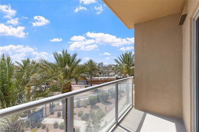 8255 Las Vegas Boulevard 321, Las Vegas, NV 89123
