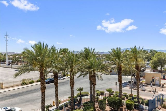 8255 Las Vegas Boulevard 321, Las Vegas, NV 89123