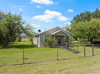 708 Leak St, Talco, TX 75487
