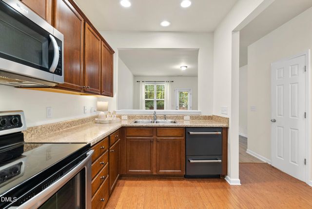 3002 Berkeley Springs Place, Raleigh, NC 27616