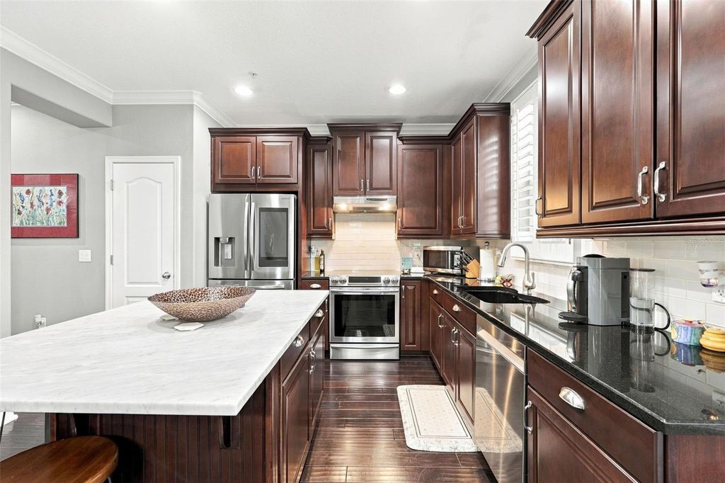 Image 15 of property listing at 2040 PROSPECT AVENUE, Orlando, FL 32814