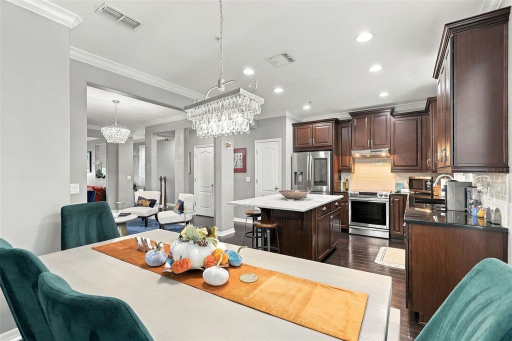 Image 17 of property listing at 2040 PROSPECT AVENUE, Orlando, FL 32814