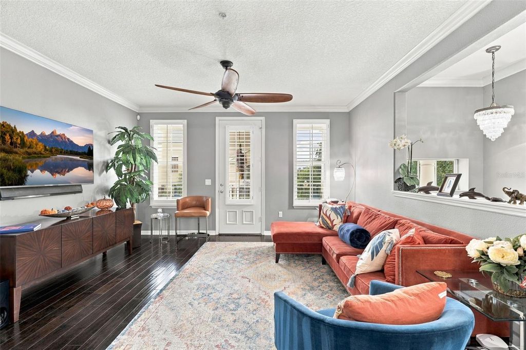 Image 9 of property listing at 2040 PROSPECT AVENUE, Orlando, FL 32814