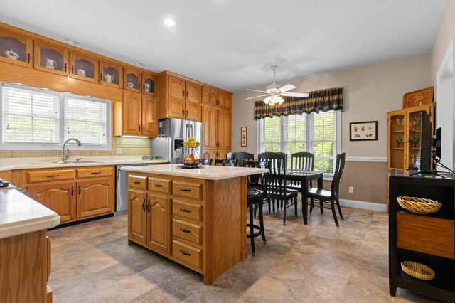 535 Castle Drive, Trenton, GA 30752
