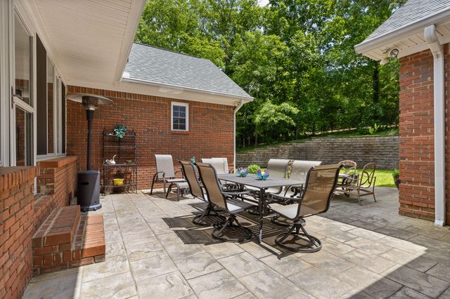 535 Castle Drive, Trenton, GA 30752