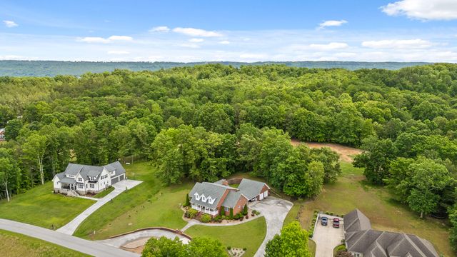535 Castle Drive, Trenton, GA 30752