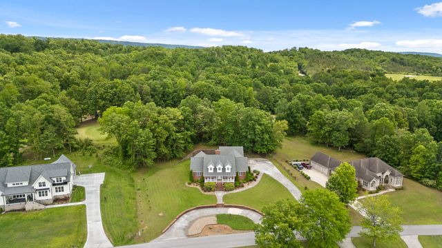 535 Castle Drive, Trenton, GA 30752