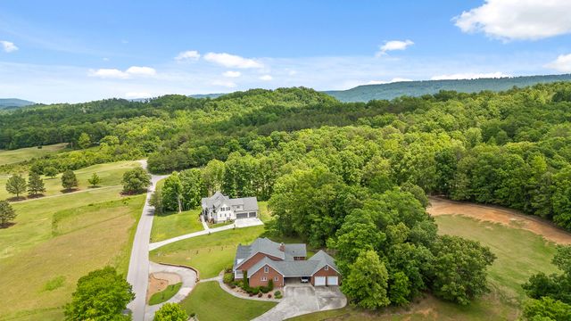 535 Castle Drive, Trenton, GA 30752
