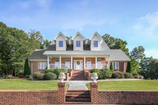 535 Castle Drive, Trenton, GA 30752
