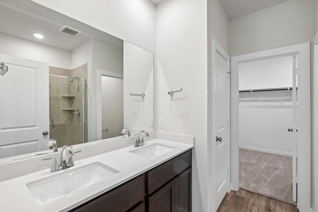 450 Suffolk Drive, Ferris, TX 75125